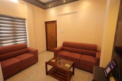 Red Luxury 2 Bedroom Happifistays Kazhakootam
