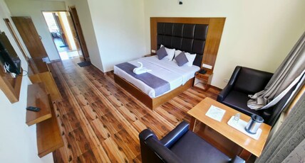 Mahadev villas Room Type - Bedroom with Balcony mountain view 1
