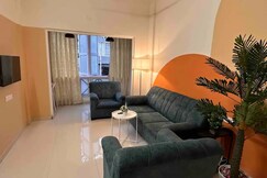 Autumn | 1 BHK Apartment with Bathtub