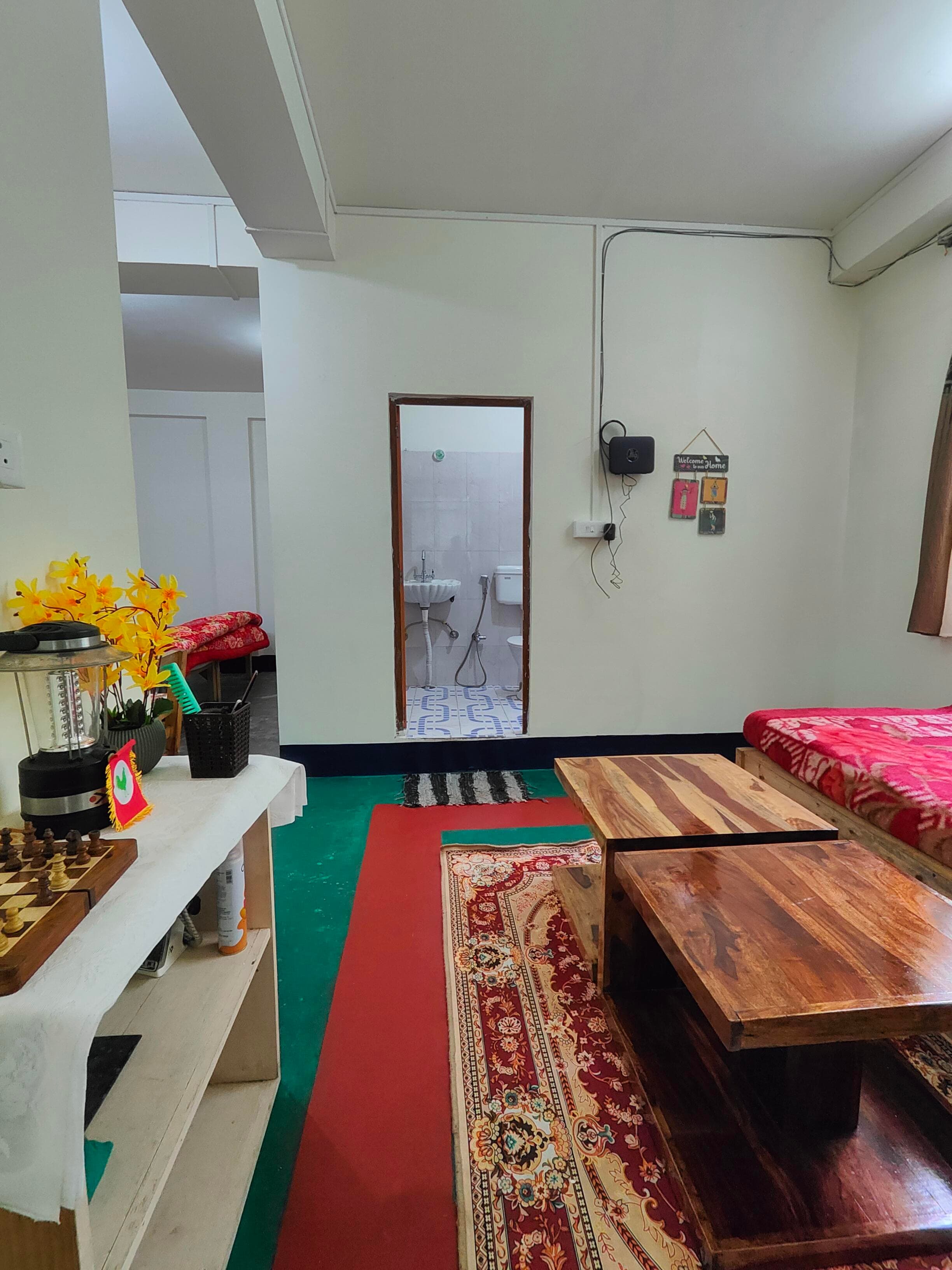 Pine Forest Homestay - Tap to explore photos