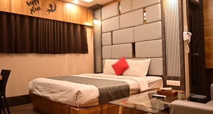 HOTEL PADMA MANOR LUXE Room Type - PREMIUM