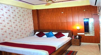 Hotel Rudra Paradise Room Type - Deluxe Room