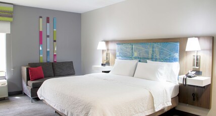 HAMPTON INN DANVILLE KY Room Type - 1 KING BED NONSMOKING