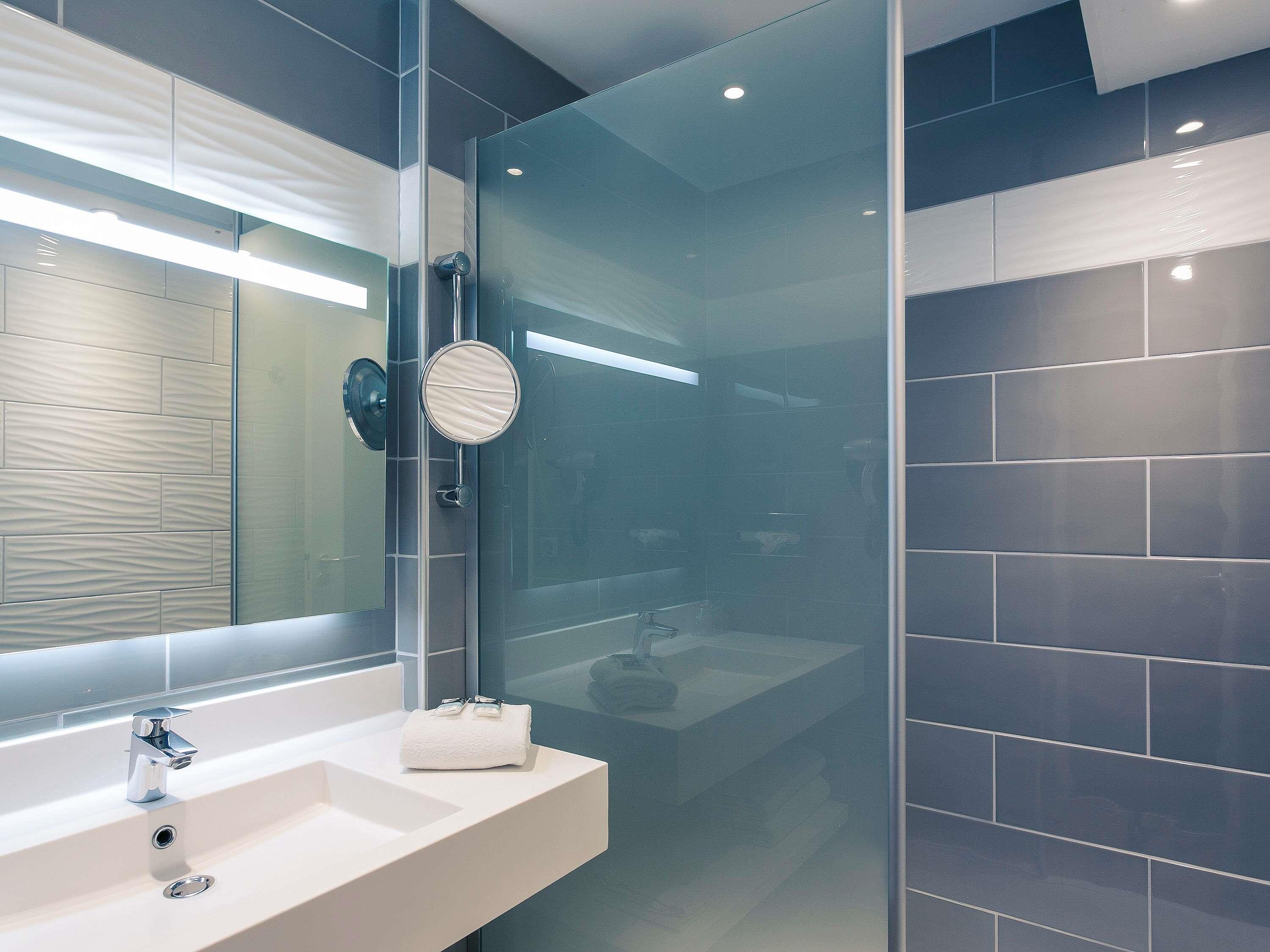 Mercure Bordeaux Airport Hotel - Tap to explore photos