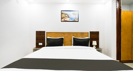 Hotel O Sky Inn Room Type - Classic