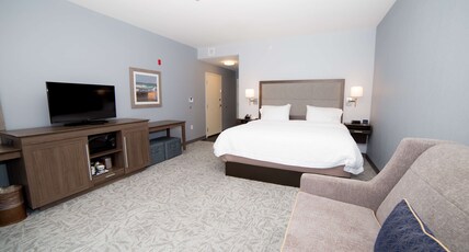 Hampton Inn by Hilton Atlantic City/Absecon Room Type - 1 KING SFBD MIC FRG NS