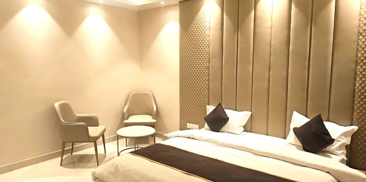 Hotel Maya Crystal - Tap to explore photos