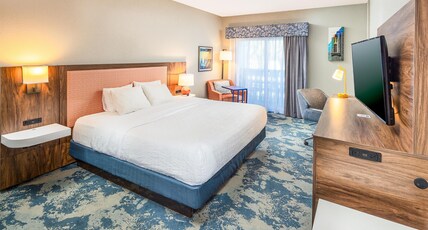 Hampton Inn & Suites by Hilton St. Augustine-Vilano Beach Room Type - 1 KING BED SUITE