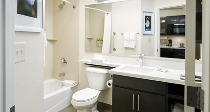 Candlewood Suites LAFAYETTE, an IHG hotel Room Type - 1 Queen Studio Suite