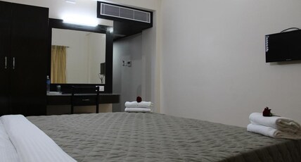 HOTEL JAI DHARSHINI PALACE Room Type - Double Deluxe Non AC