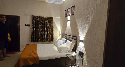 Nerurkars Hotel Woodside Room Type - Big ac room