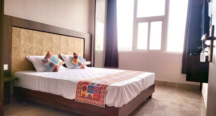 Hotel Delite Room Type - Super Deluxe Room