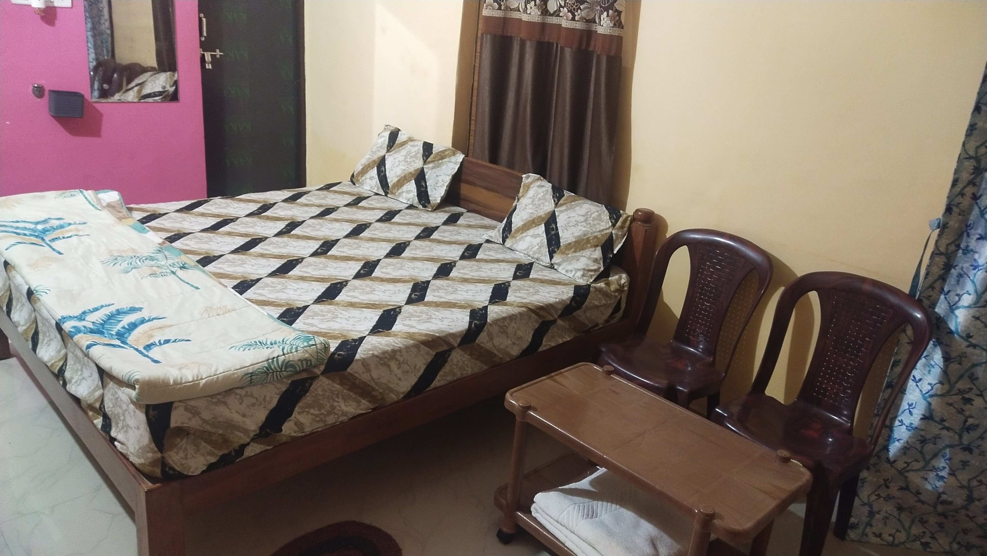 Thrupti Home Stay - Tap to explore photos