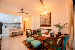 Verde Zero Fee 1BHK Pool Candolim Beach