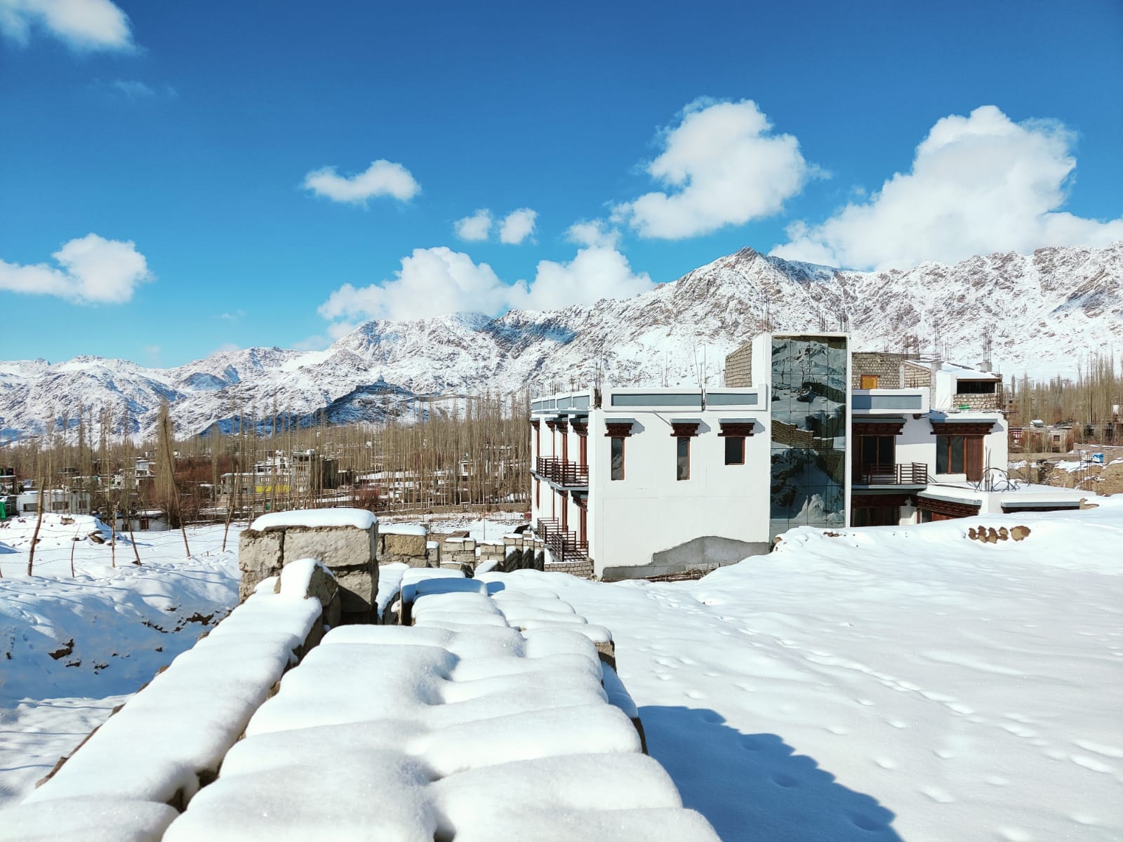 Guru Residency Hotel - Tap to explore photos