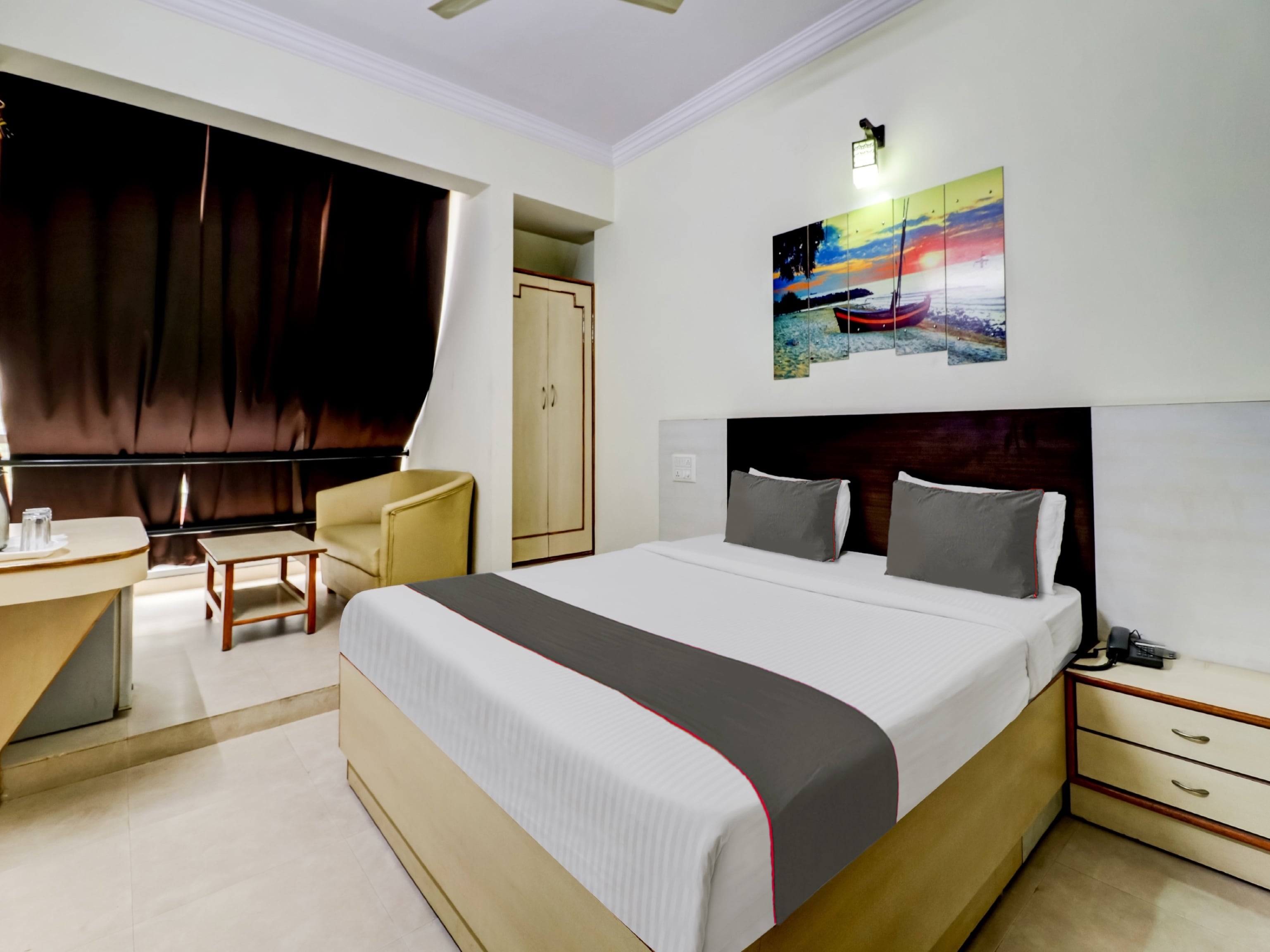 Collection O Madhura Residency - Tap to explore photos