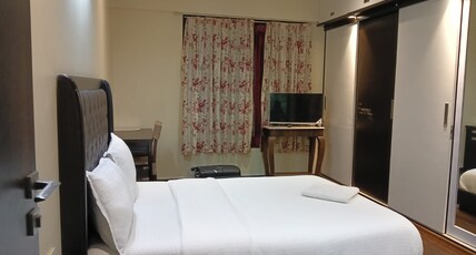Balaji apartment 1 crystal bay Kalyani Nagar Room Type - Bedroom