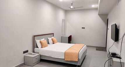 HOTEL GRAND ARJUN Room Type - Deluxe AC Room