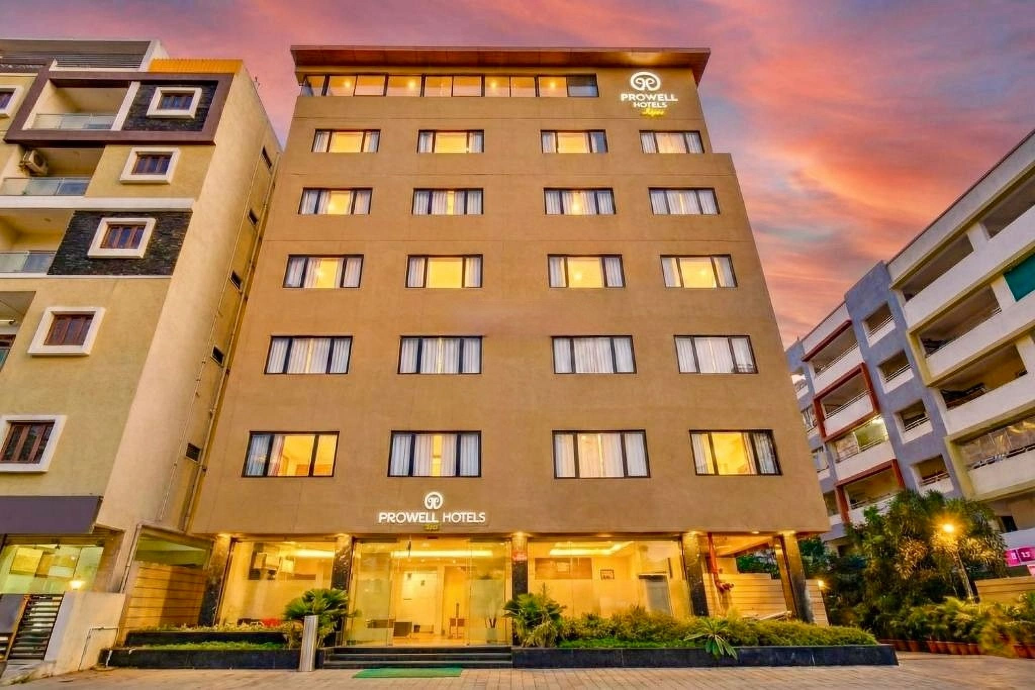 Prowell Hotels Apex - Tap to explore photos