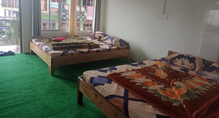 Rishop Ridge Homestay By StayApart Room Type - Quard Room