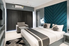 Hotel Pacific Empire