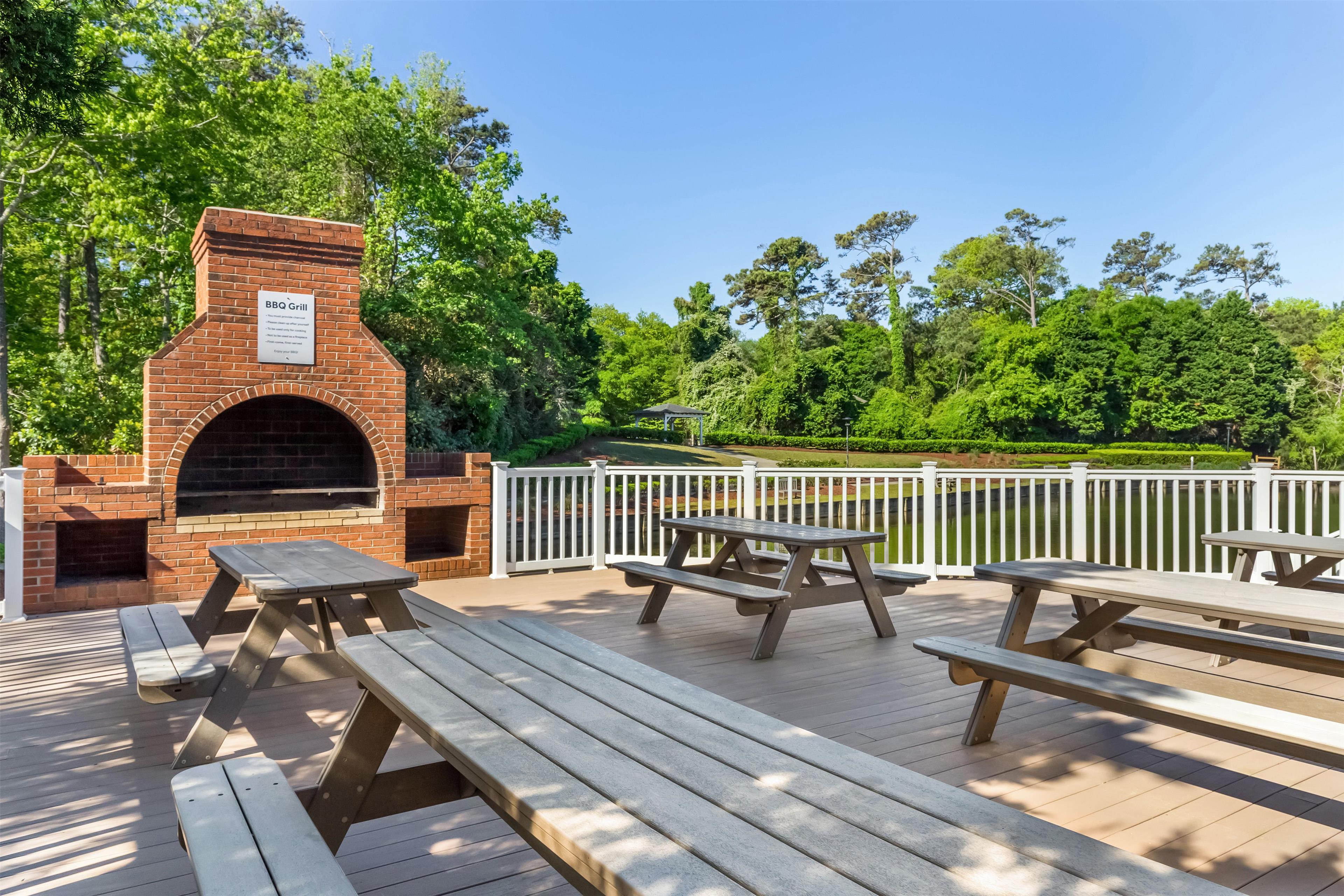 Hilton Vacation Club Beachwoods Kitty Hawk - Tap to explore photos