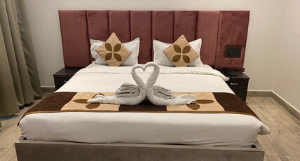 Hotel Golden Palm Room Type - Deluxe ROOM