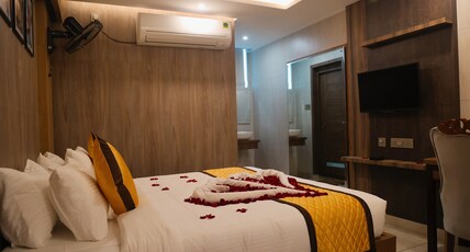 TS GRAND Room Type - Executive Double Room