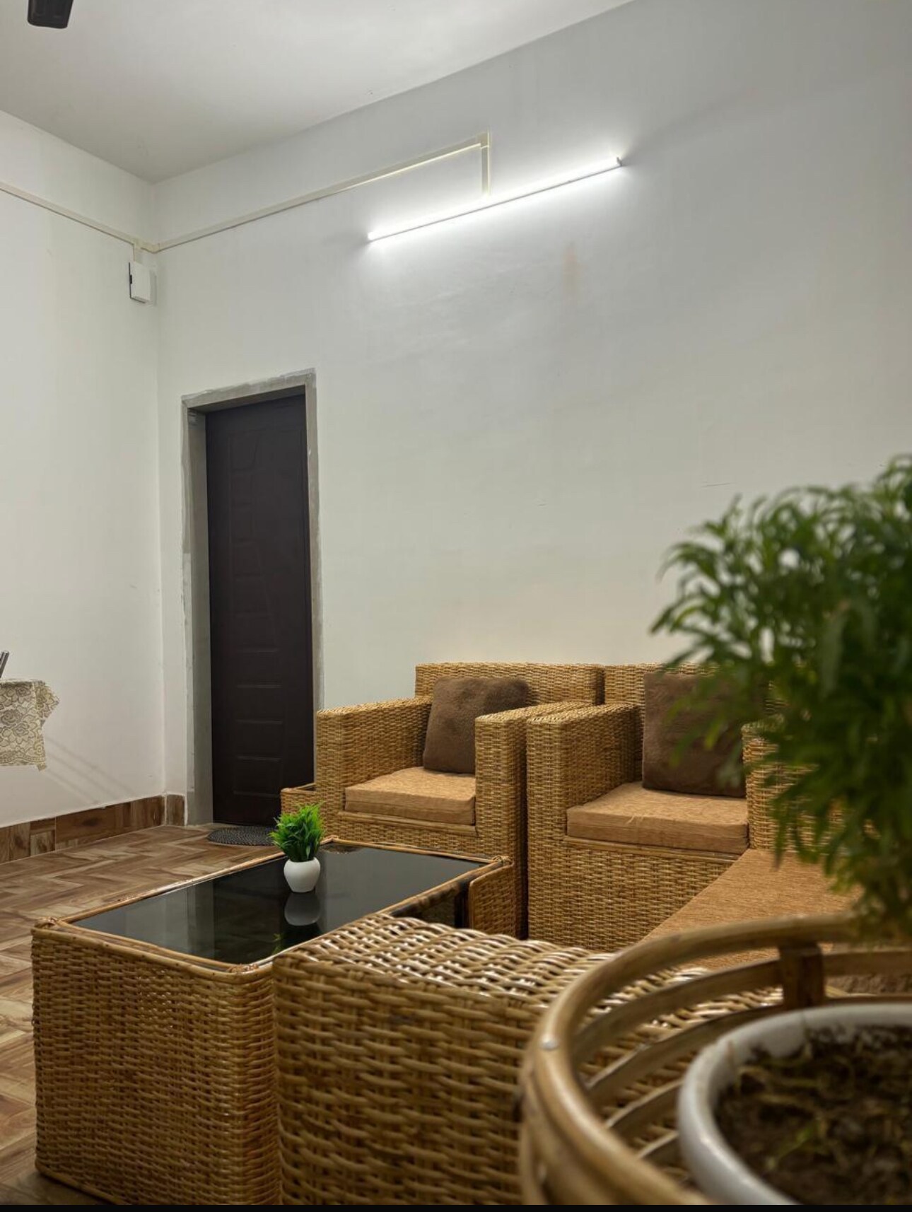 Preeti s Homestay 1BHK I - Tap to explore photos
