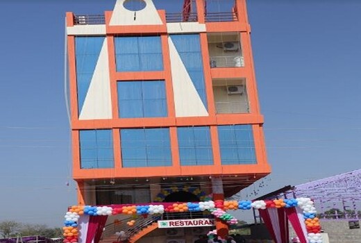 Hotel Raj Palace