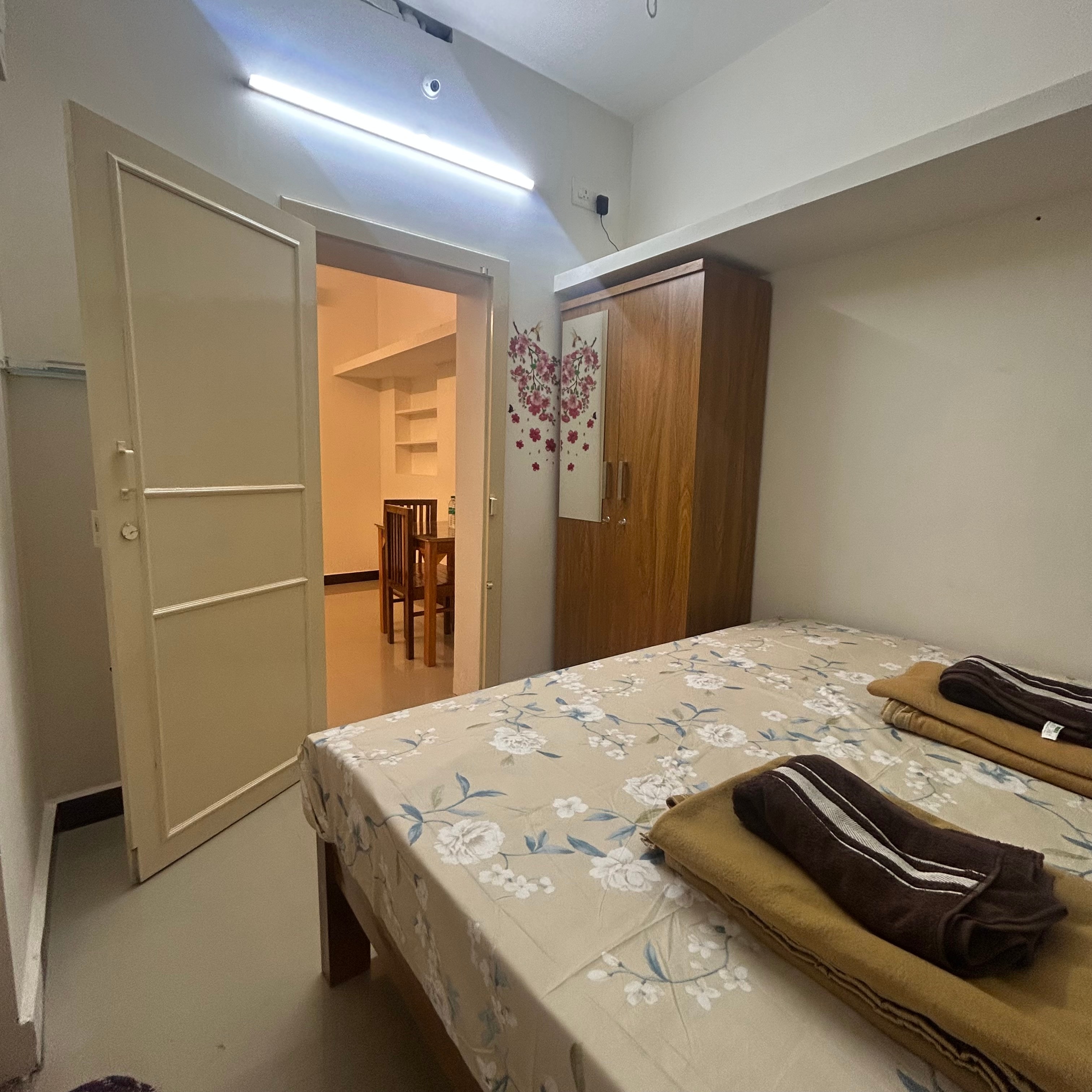Shanvika Homestay - Tap to explore photos