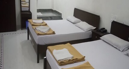 Hotel Santoshi Sarovar Room Type - 4 Bed Non AC Room