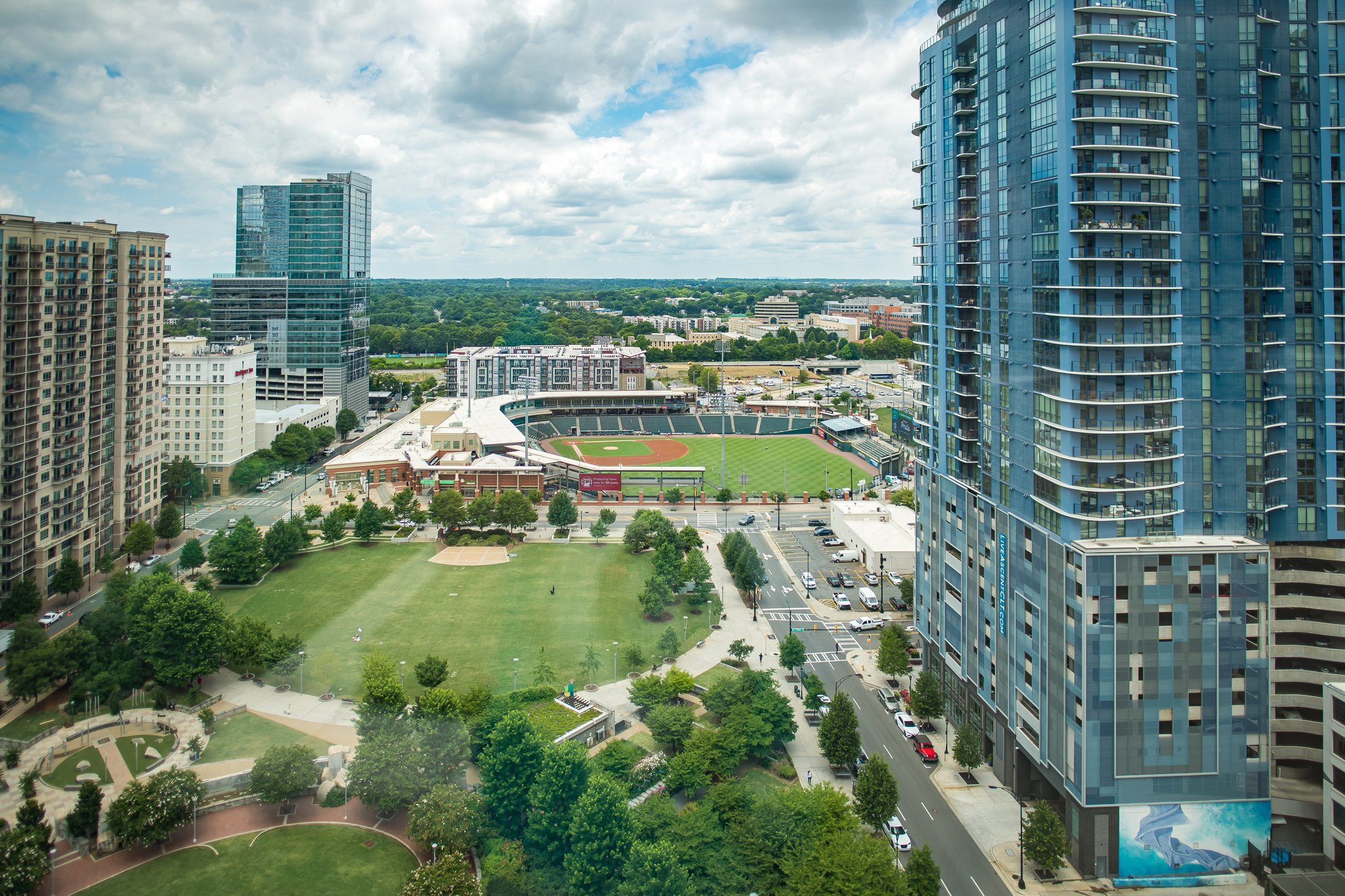 Kimpton Tryon Park Hotel - Tap to explore photos