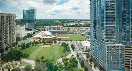 Kimpton Tryon Park Hotel Room Type - 1 King Park View Balcony