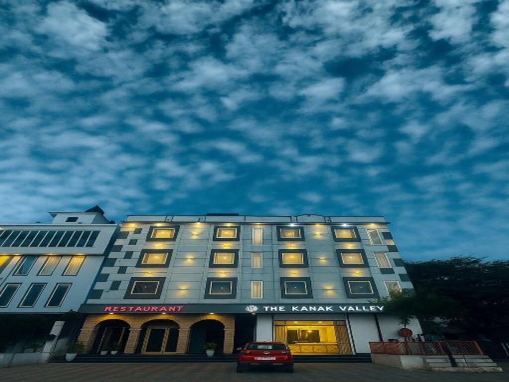 The kanak valley hotel - Tap to explore photos