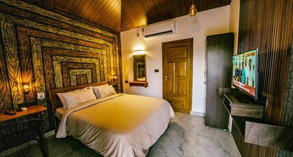 Royal Empire Resort Room Type - Deluxe Room with Sky View