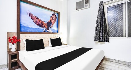 Hotel O Vaishali Nagar Room Type - Deluxe Hotel O Vaishali Nagar Room Type - Deluxe