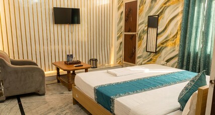 Ramdut Palace Room Type - AC DELUXE ROOM
