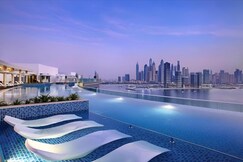 ELIVAAS Curated 1BR Sea & Skyline Views in Seven Palm