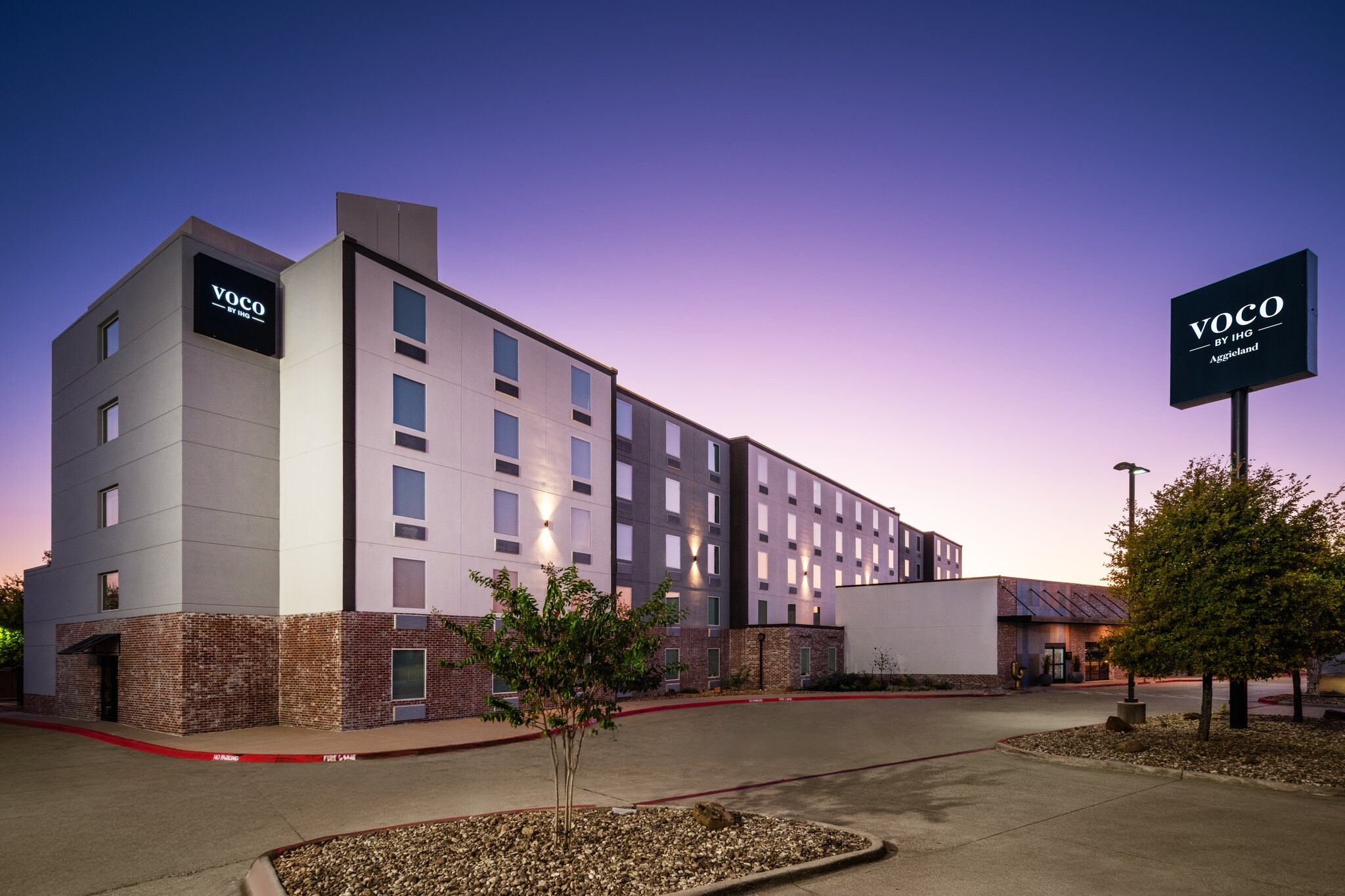 Aggieland Boutique Hotel - Tap to explore photos