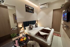 Hotel Regal Residency