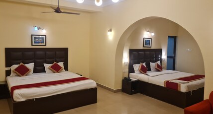 Ambica Residency Room Type - Family Deluxe AC (2 King Bed)