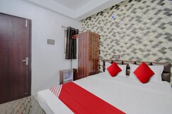 Hotel O ALISHA LODGE