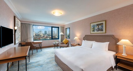 Hanoi Daewoo Hotel Room Type - Deluxe Room King Bed