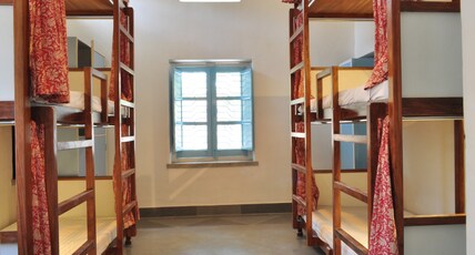 Jaipur Jantar Hostel Room Type - Mandna :-1Bunk  Bed in 6 Bed Female only Dorm