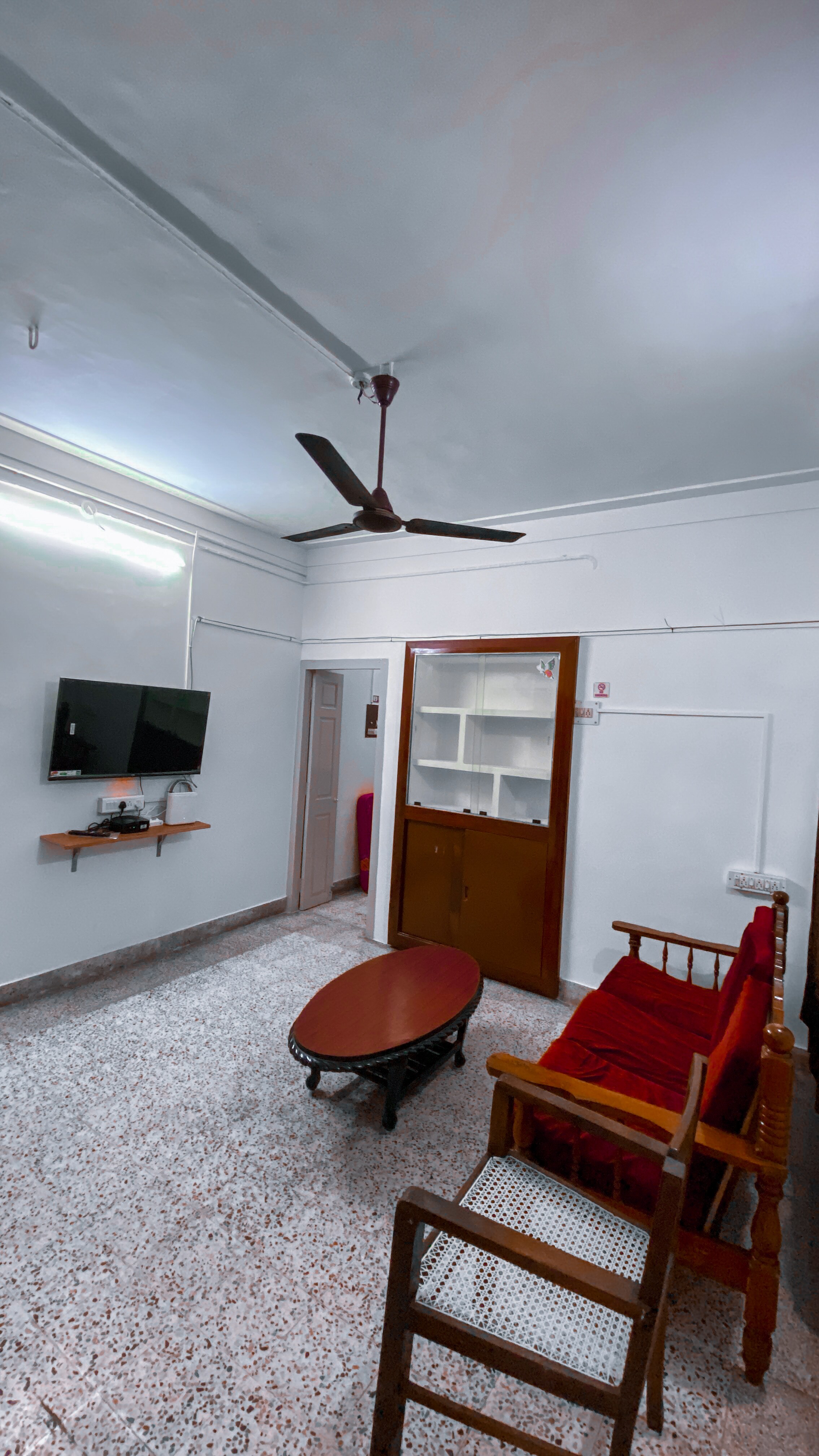 TAM 2 - Spacious 3BHK at Tambaram - Tap to explore photos
