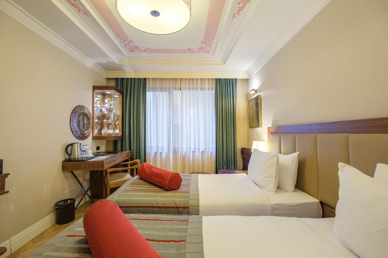 Golden Age Hotel Taksim - Tap to explore photos