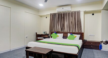 Treebo Tulip Room Type - Deluxe Room