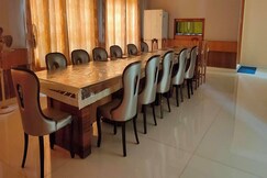 Hotel Star Hojai