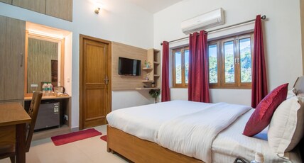 Kunkhet Valley Resort-A River Access Property Room Type - Deluxe Room (Near ground)